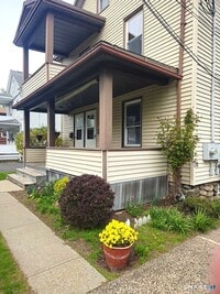 Building Photo - 74 Burlington Ave
