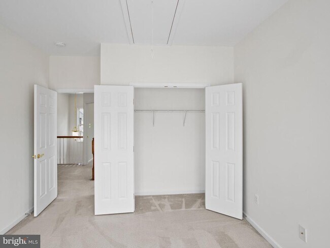 Building Photo - 1713 Allerford Dr