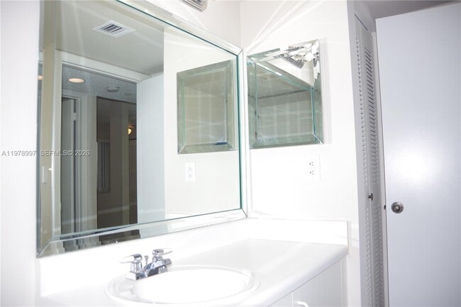 Building Photo - 9511 Weldon Cir