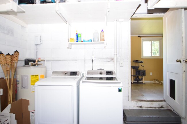 Building Photo - Wonderful Home in the Heart of My Old Arli...