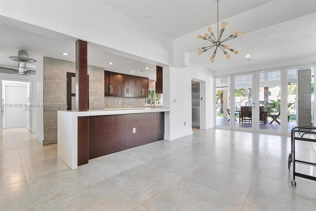 Building Photo - 1481 NE 104th St