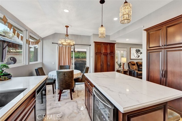 Building Photo - 7246 E La Cumbre Dr