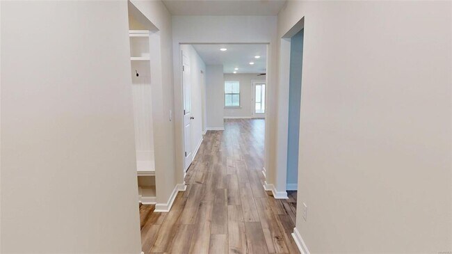 Building Photo - 172 Laila Wy