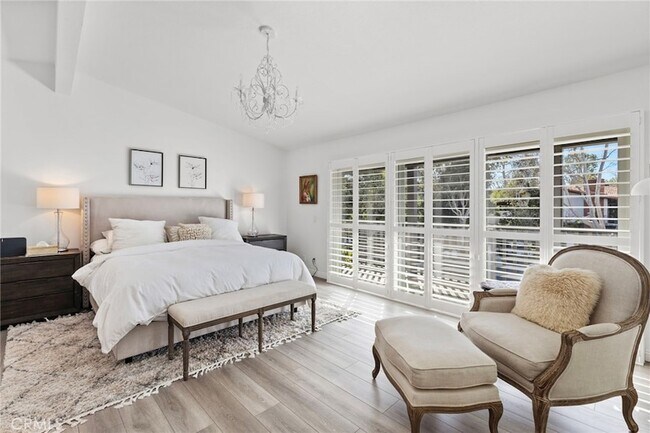 Building Photo - 2981 Quedada