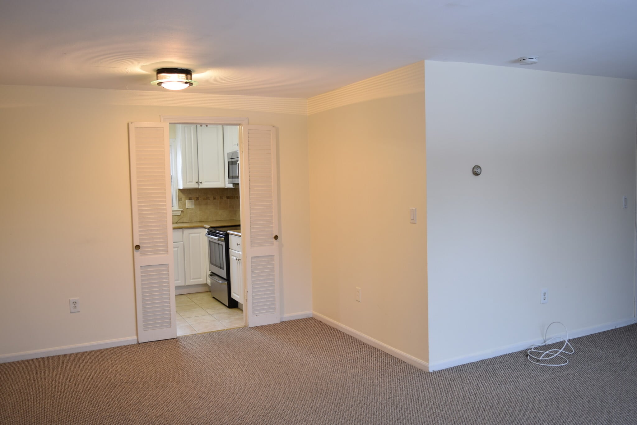 Living Room - 49 Grandview Dr