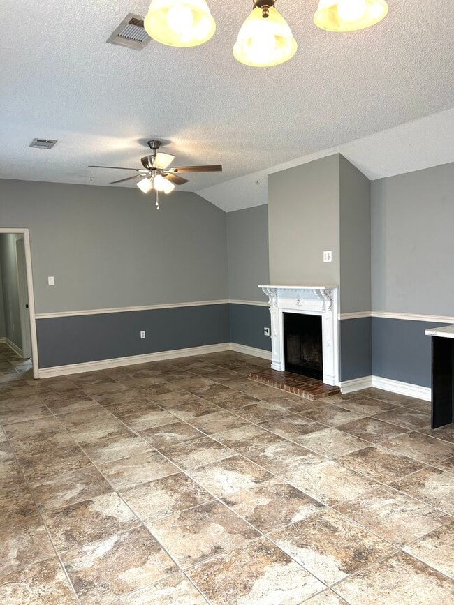 Building Photo - Summer Grove at Meadow Bend