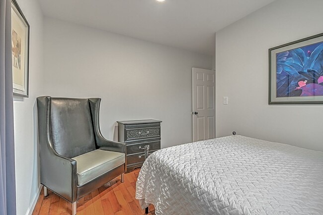 Building Photo - 1220 Morningside Cir