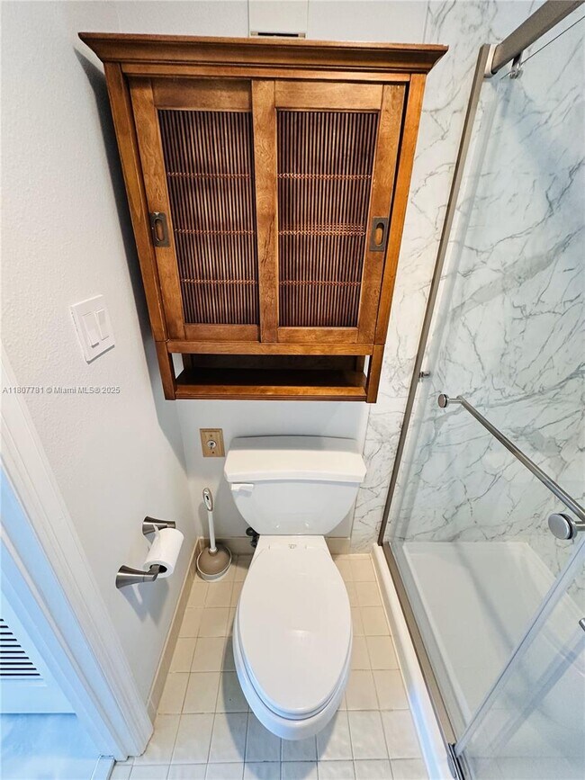 Building Photo - 3111 Pass a Grille Way