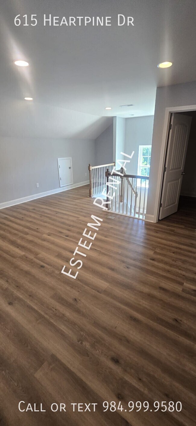 Building Photo - 615 Heartpine Dr