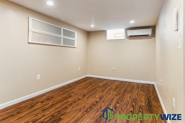 Building Photo - 516 Beaumont Ave