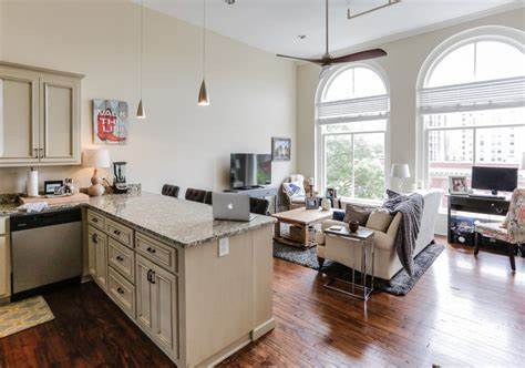 Building Photo - 369-371 2nd St