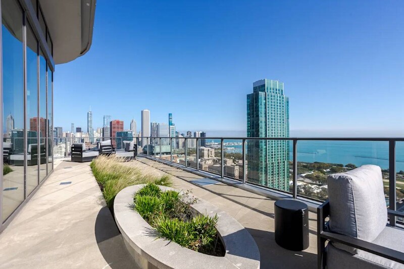 Building Photo - 1035 S State St