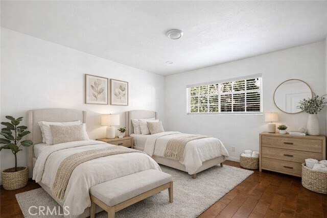 Building Photo - 7044 White Oak Ave