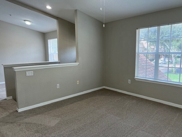 Great room - 852 Grand Regency Pointe
