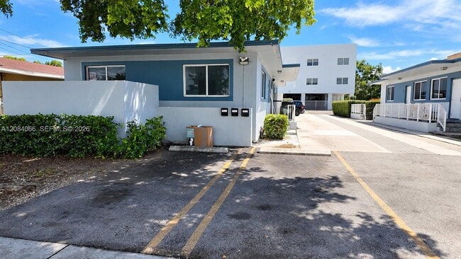 Building Photo - 3737 NW 20th Ave