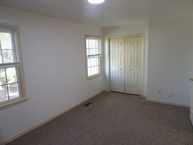 Building Photo - 144 Tupelo Trail