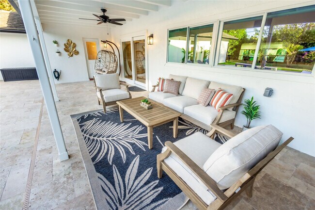 Building Photo - 3127 Sherwood Blvd