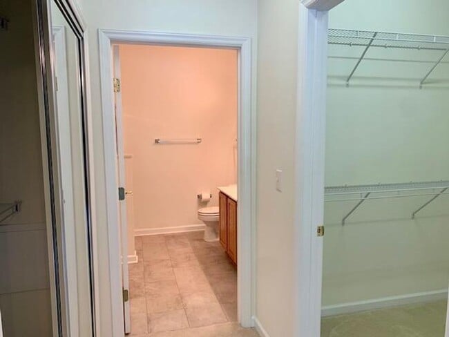 Building Photo - 426 Eyam Hall Ln