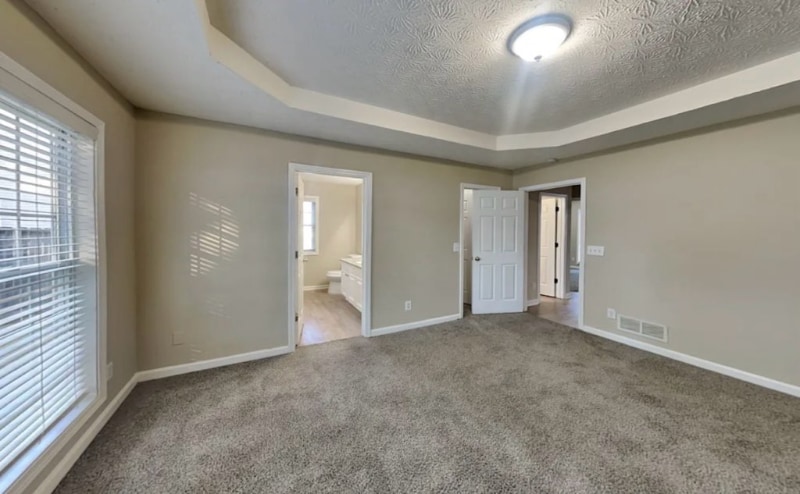 Building Photo - 759 Birchwood Ln SW