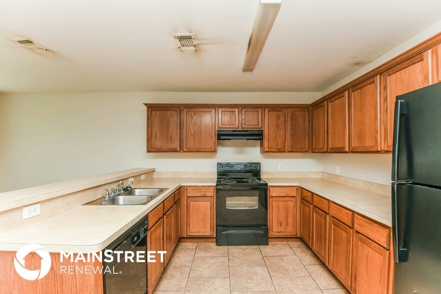 Building Photo - 233 Kennedy Dr