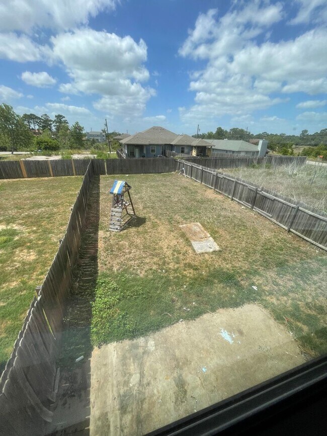 Building Photo - 105 Homonu Ct