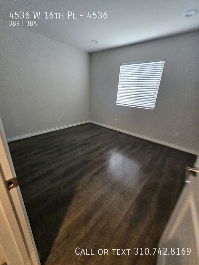 Building Photo - 4536 W 16th Pl