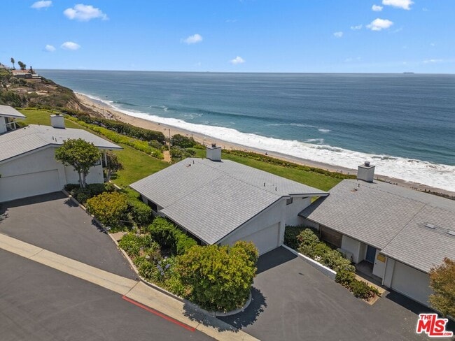 Building Photo - 29700 Zuma Bay Way