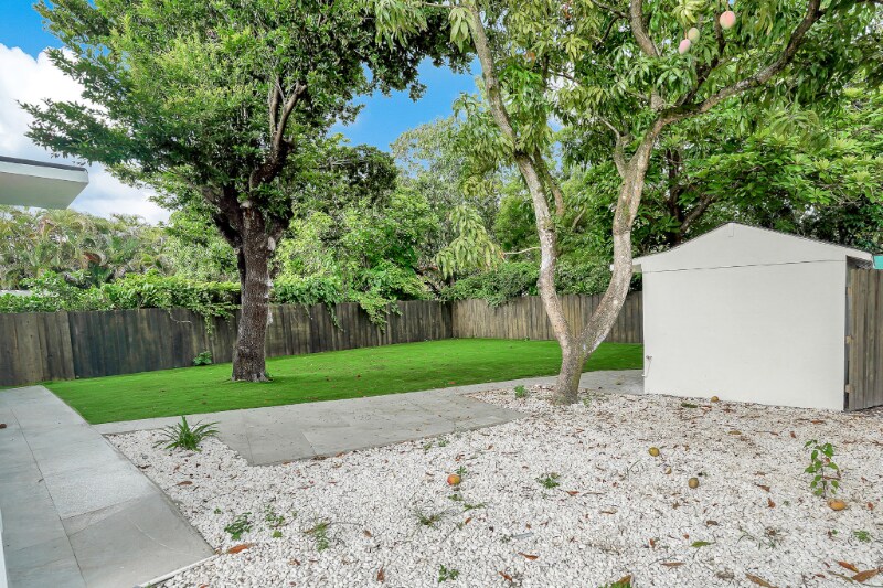 Building Photo - 972 SW 44th Ave