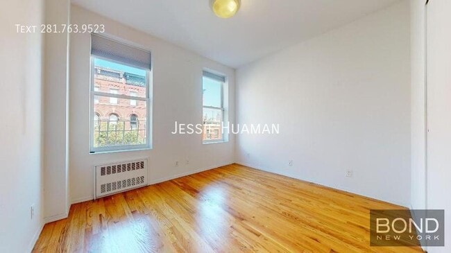 Building Photo - 26 King St