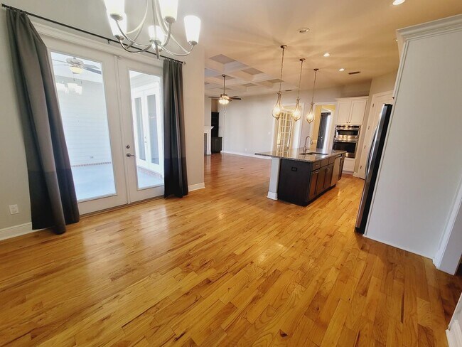 Building Photo - 2508 Goldenrod Wy