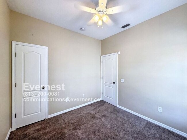 Building Photo - 12623 Kings Crossing Dr
