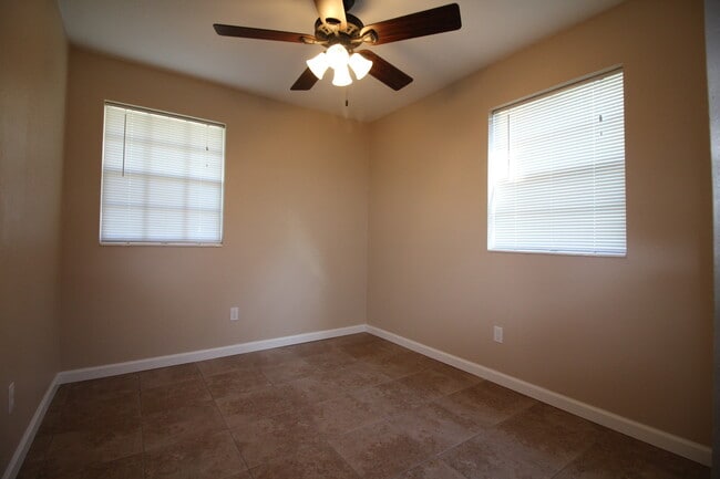 Building Photo - Beautiful Renovated Home In Fort Walton Beach
