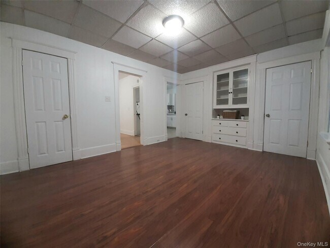 Building Photo - 3 Allen Pl