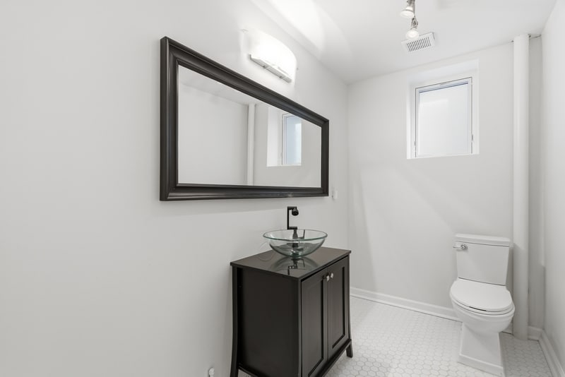 Building Photo - 2812 Clifton Ave