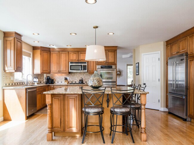 Building Photo - 30390 Beaver Creek Ln