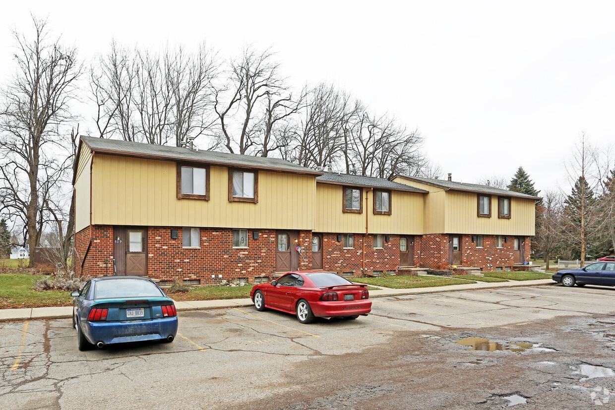 Charbridge Arbor Apartments - 195 Charbridge Arbor Lapeer MI 48446 |  Apartment Finder