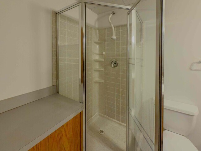 Building Photo - Exceptional Lease Offering in Novi Schools!