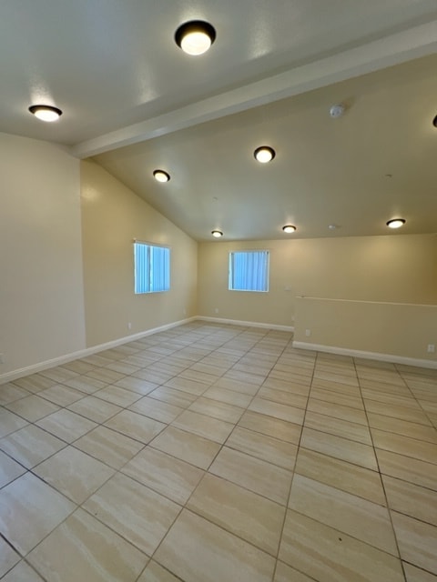 Building Photo - 3426, 3426 1/2, 3428 S Norton Ave