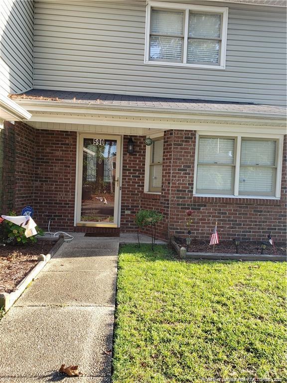 Building Photo - 590 Townhouse Ln