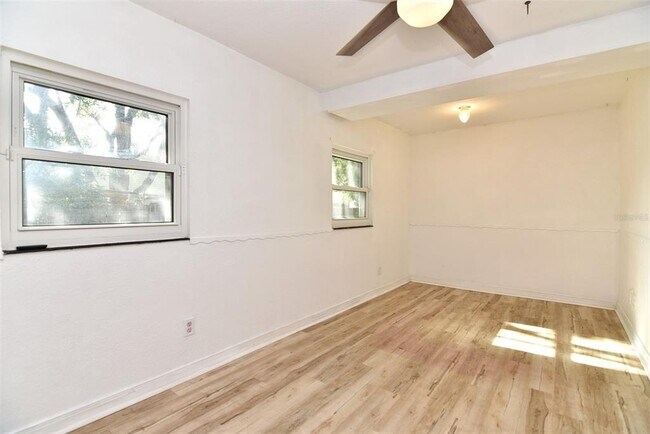 Building Photo - 7033 Easter St