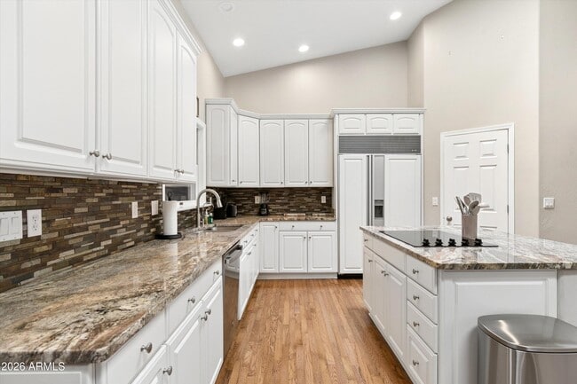 Building Photo - 8611 W Foothill Dr