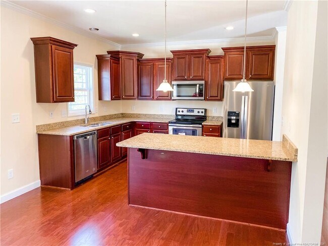 Building Photo - 2935 Cornell Dr