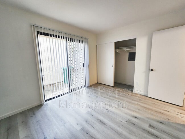 Building Photo - 12823 Camino De La Breccia