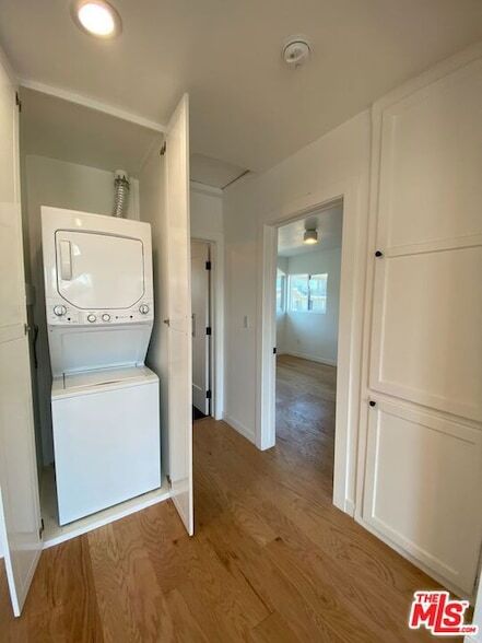 Building Photo - 1129 N Westmoreland Ave