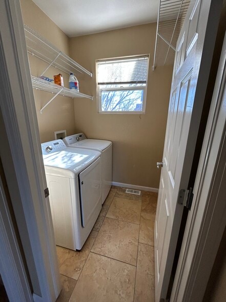 Building Photo - 11840 Bremen Pt