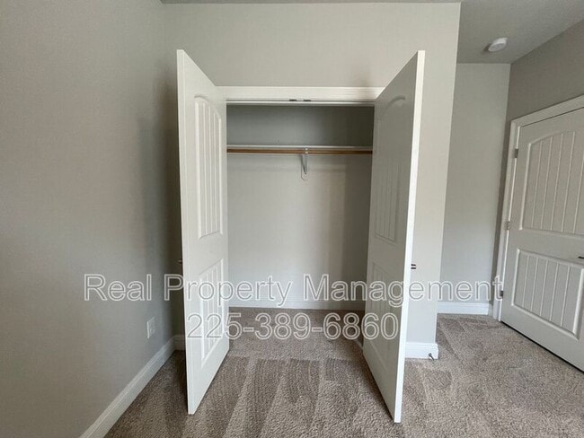 Building Photo - 7948 Antebellum Ave