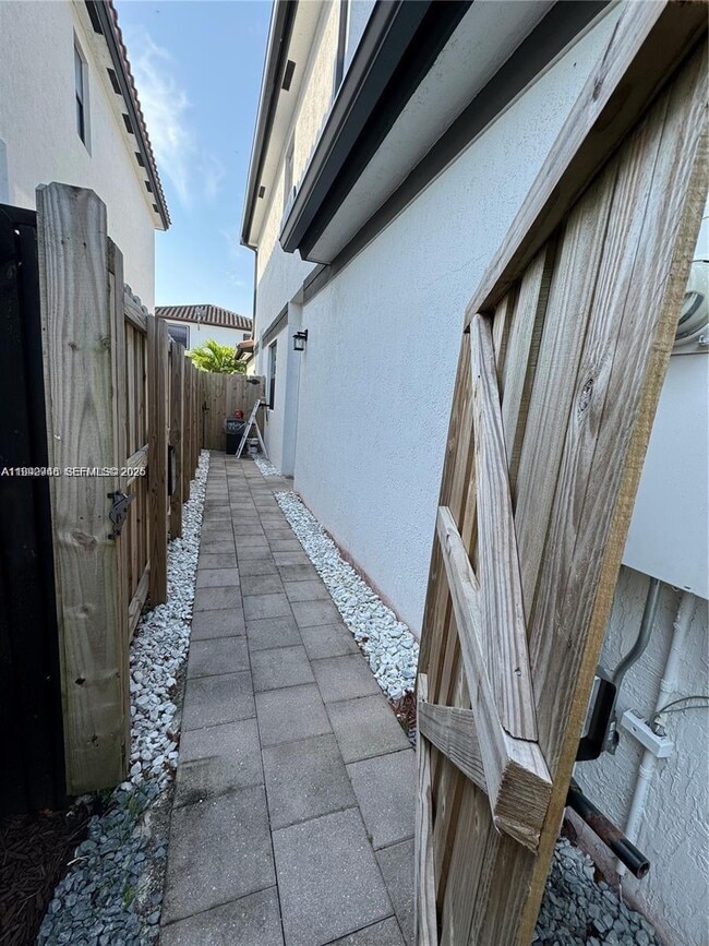 Building Photo - 11762 SW 253rd St