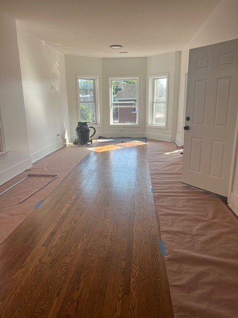 Building Photo - 6440 S Vernon Ave