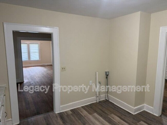 Building Photo - 1511 Albright Ave