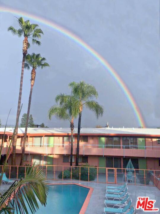 Building Photo - 1400 Hayworth Ave